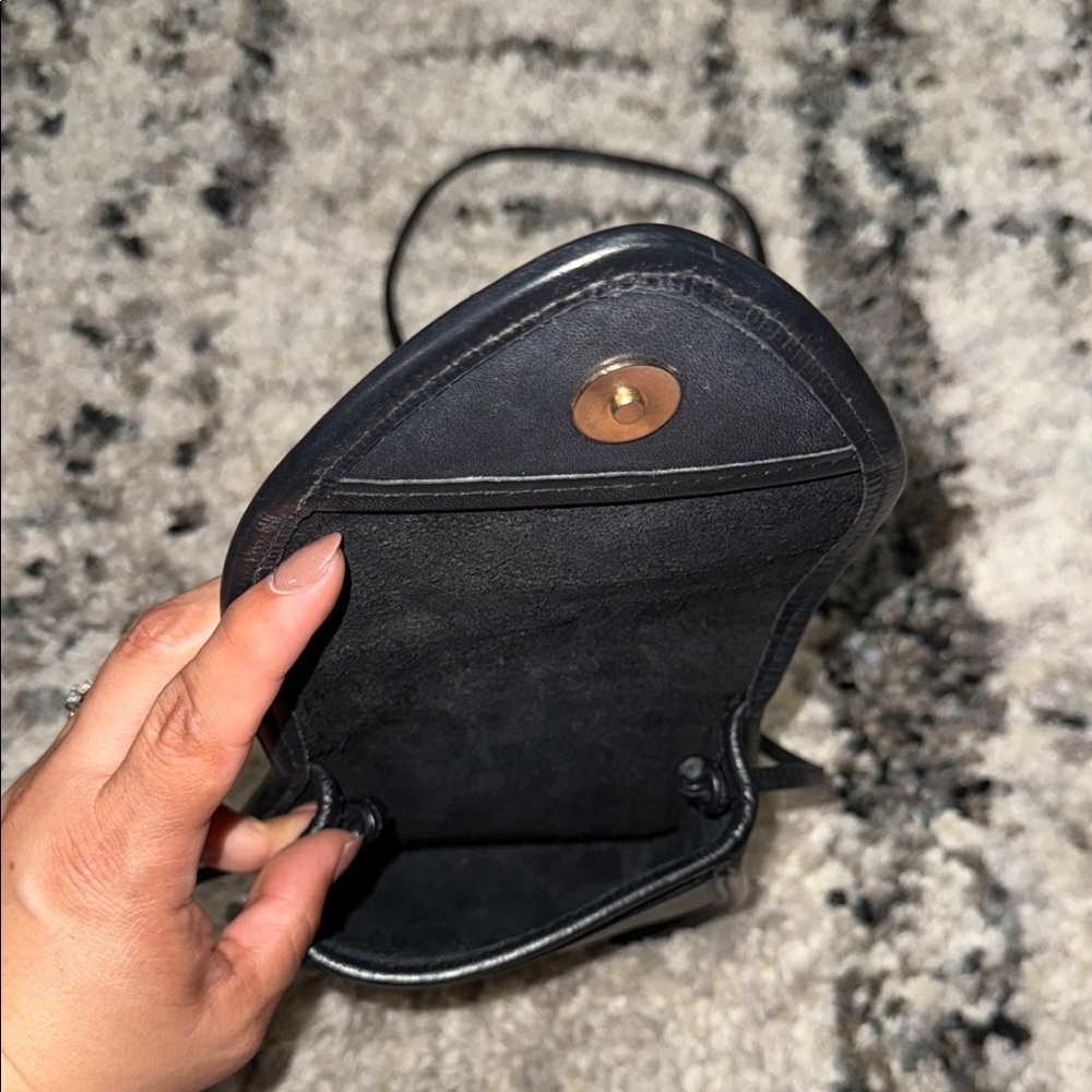 Vintage Brown and Black Crossbody Bag - Picture 4 of 7